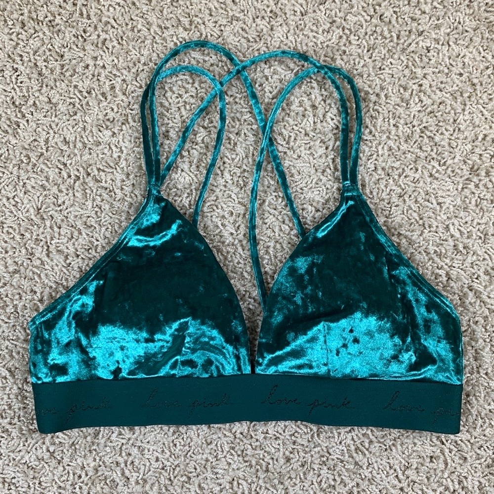 PINK Victoria’s Secret green velvet triangle bralette med
